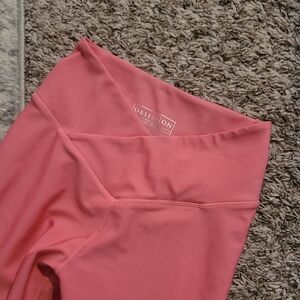 OBSESSION BRAND Pink Scrunch Leggings Small